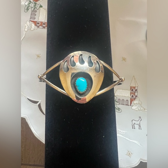 Navajo Bracelet Bear Paw Cuff Sterling Silver and Turquoise - Picture 3 of 14